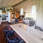 Feriehus Four-Bedroom Holiday home in Nordborg 2