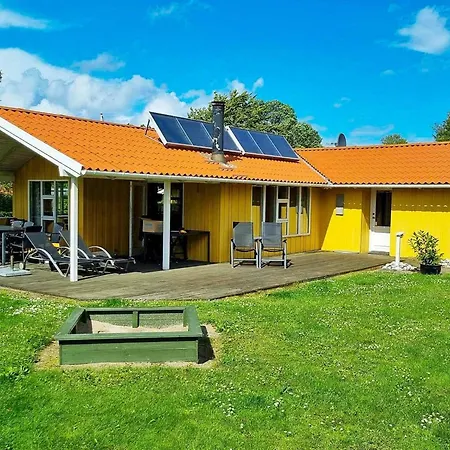8 Person In * Nordborg