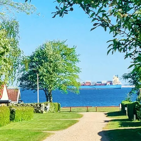 Nyaraló 4 Star In Nordborg