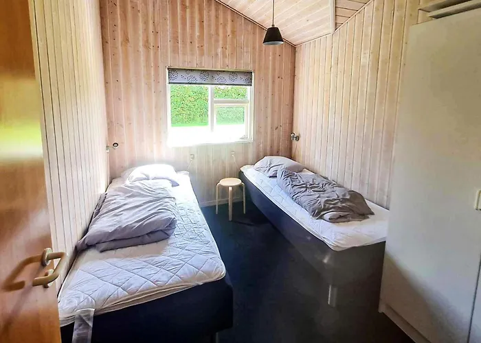 Modern Retreat With - By Traum *